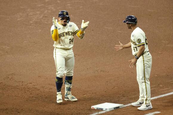 William Contreras owned World Series opener. And Rays fell into his trap