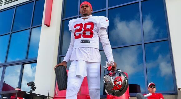 Shilo Sanders Is Officially Done With The Tampa Bay Buccaneers - NewsBreak