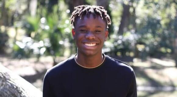 Football Star Killed In Tragic Christmas Eve Crash - NewsBreak