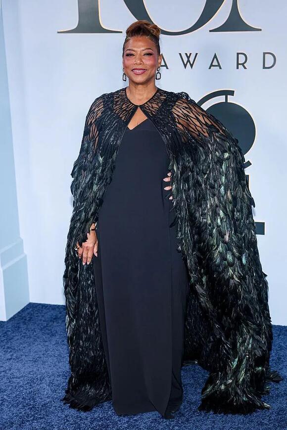 Red Carpet Rundown Queen Latifah, Deborah Cox & More Shut