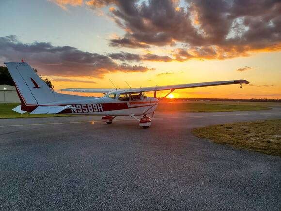 Dawg Gone Thursday event at Keystone Heights Airport - NewsBreak
