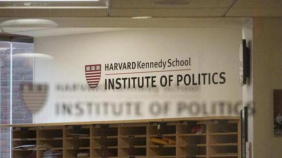Democratic Youth Vote Dominates Midterm Predictions, Harvard Poll Finds