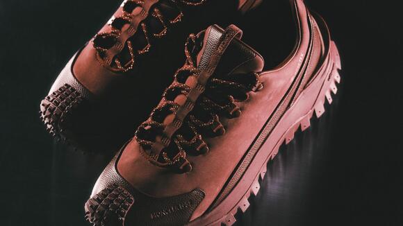 スニーカー Moncler Altive Sneakers Moncler Altive スニーカー | ブラック | FARFETCH JP
