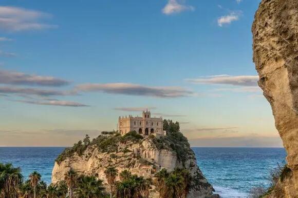 15-budget-beach-spots-in-italy-newsbreak