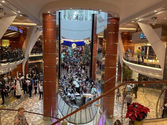 We Now Know The Icon of the Seas First Sailing Date Out Of Galveston ...
