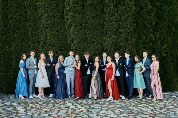 Multiple East Texas ISDs End Lifetouch Partnerships - NewsBreak