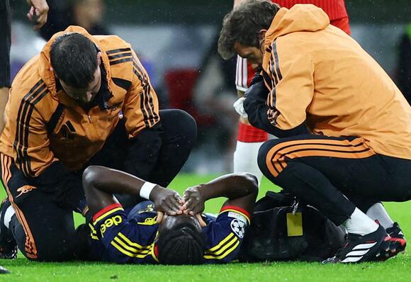 Bukayo Saka forced off early into Bayern clash as Arsenal dealt huge injury blow