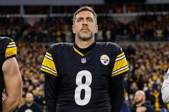 Aaron Rodgers Takes Shot at NFL Medical Chief After Jalen Hurts News