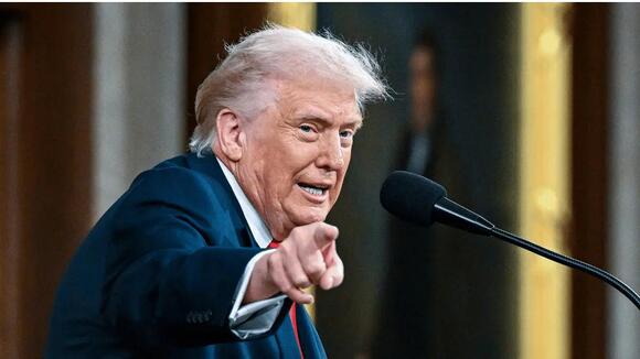 'Creepy' Donald Trump Catcalls 2 'Beautiful and Nice' Women During ...