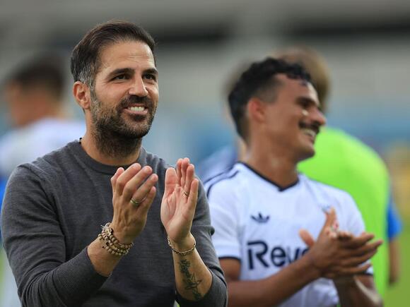Fabregas reveals he told Como to slow down at 4-0 against Man United