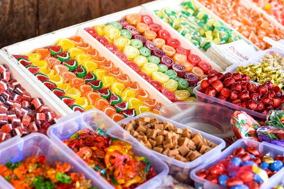 This candy reign supreme as America’s top Halloween candy. Do You Agree ...