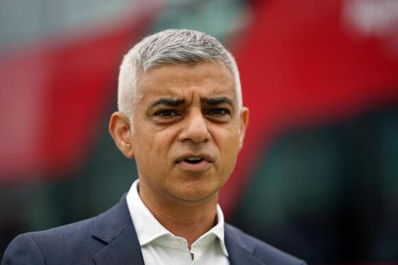 Phone snatching network behind one in four thefts in London targeted in ...