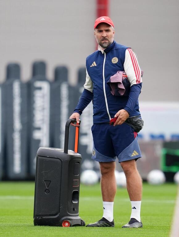 Will Vincent Kompany miss Bayern Munich vs Arsenal due to illness?