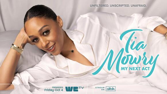 Got Raya? Tia’s Friends Push Her To Return To Dating Apps In New ...