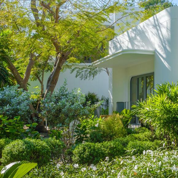 How to Cool House Naturally: Simple Tips for Ultimate Comfort