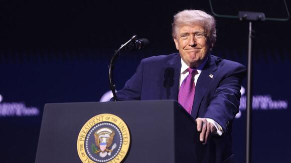 CNN chief data analyst Harry Enten says President Donald Trump is ...