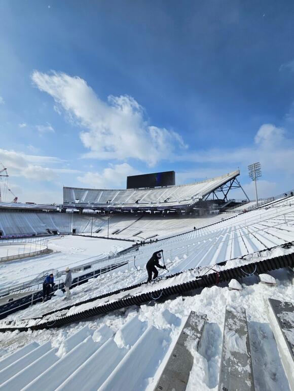 Penn State Students, Clubs Aided Effort to Clear Beaver Stadium After ...