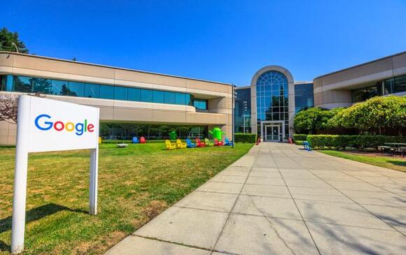 GOOGL's Prospects Ride on AI Initiatives: Can It Beat RDDT and META ...