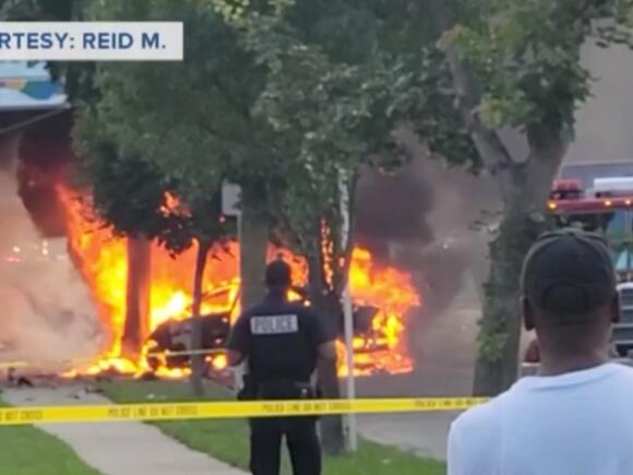 Milwaukee police pursuit ends in crash and car fire, killing 17-year ...