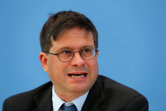Research: More voter support for AfD despite its move further right ...