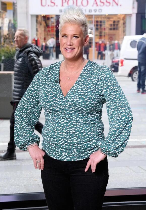 Chef Anne Burrell's Heartbreaking Note Dated the Day of Her Passing at ...