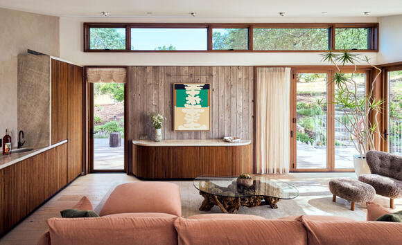 Step Inside the ‘Earthy Modern’ Home of Winery Owner and Interior ...