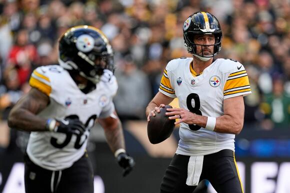 Rodgers throws TD pass in Paris as Steelers beat Saints 16-10 in NFL's regular-season France debut