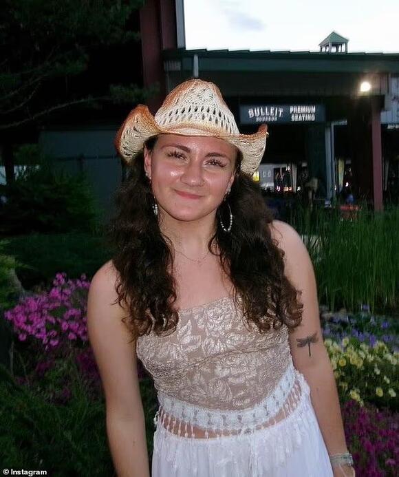 Explosive, untold story of Rudy Giuliani's car crash... as the women