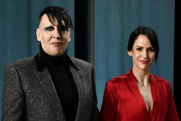 Seth Green Once Saw Marilyn Manson Punch Andy Dick in Throat - NewsBreak