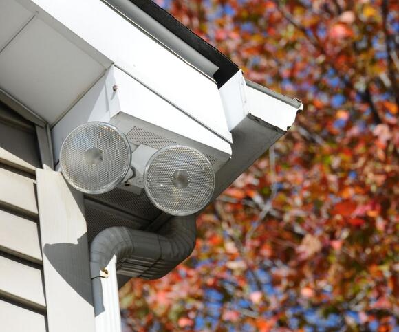 Should I keep my security lights on all night? An ex-SWAT security ...
