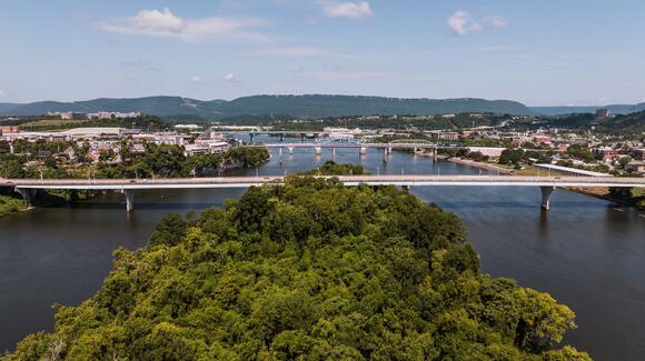 Why Everyone Keeps Moving to Chattanooga and What They Find When They ...