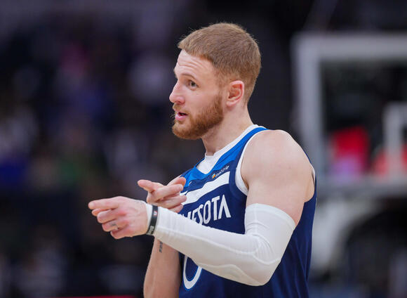 Donte DiVincenzo Reportedly Issued Stern Warning To Wolves Teammates During “Worst Coach” NBA Poll Drama - NewsBreak