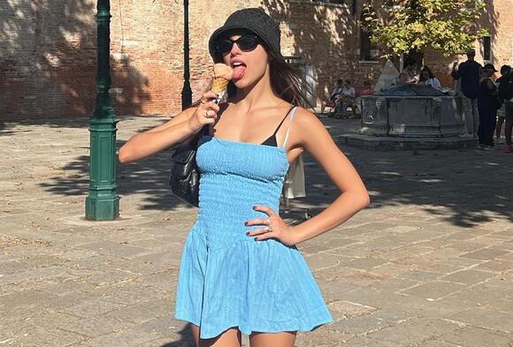 Addison Rae, Olivia Rodrigo, and I All Cosign These Trending $30 Sandals -  NewsBreak