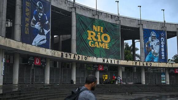 Aaron Rodgers pulls back curtain on bargaining talks with NFL envisioning one week of 16 international games