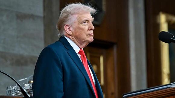 Donald Trump Mocked by Critics for Losing Track of Century in Latest ...