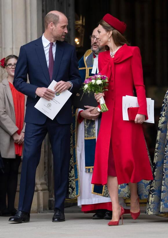 Body Language Expert Explains 'Transition' in Prince William and ...
