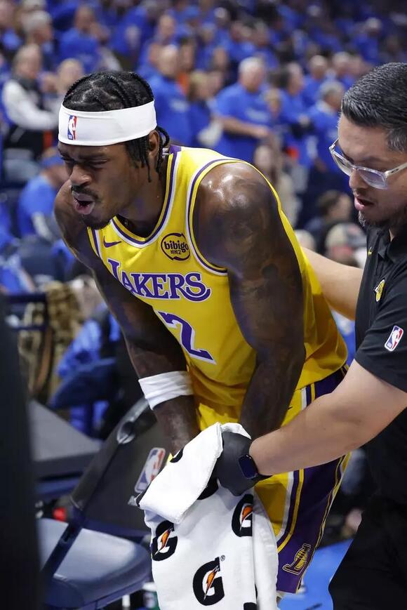Jarred Vanderbilt’s Scary Injury Leaves Thunder Bench in Disbelief as ...