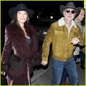 Jeff Bezos & Lauren Sanchez Bezos Wear Matching Cowboy Hats for Night ...