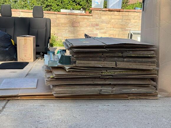 🎁 Freebies Up for Grabs in Laramie — Furniture, Boxes & More - NewsBreak