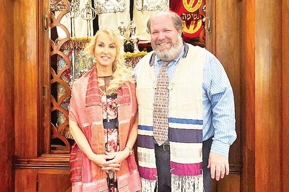 Tami Cherdack Sherman installed as cantor at Congregation Dor Chadash ...