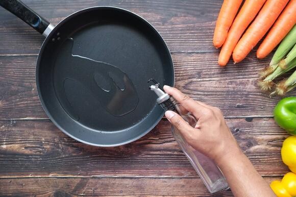 Keep Pots And Pans From Rusting With This Common Pantry Staple - NewsBreak