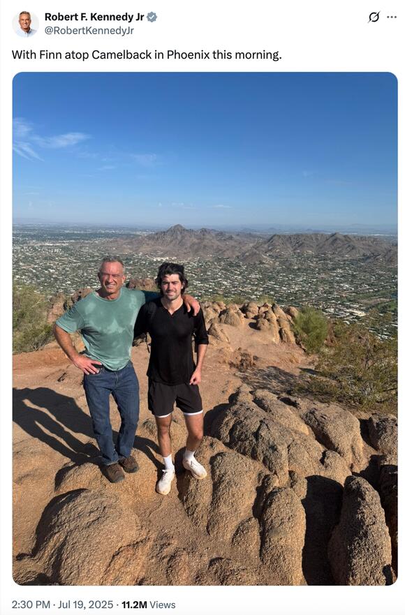 People Are Absolutely Dragging RFK Jr. For His Wild Hiking Outfit ...