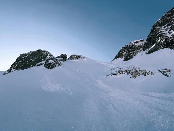 Pro Splitboarder Stratton Matteson Killed in Avalanche Near Joffre Peak ...
