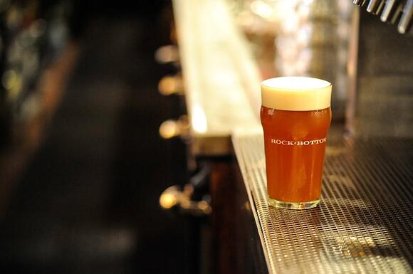One of Colorado’s first microbreweries, Rock Bottom, closes on 16th ...