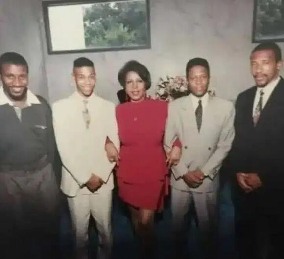 Who Are Aretha Franklin’s Four Children? Meet Clarence, Teddy, And ...