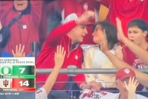 College football fans hail Fernando Mendoza's dad after his truly selfless act is caught on camera - NewsBreak