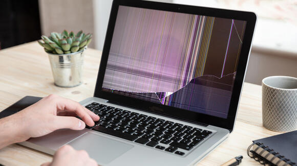 You Should Avoid Using A Screen Protector On Your MacBook — Here's Why ...