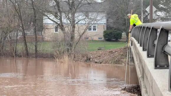 Evacuations underway as river flooding, dam failure threatens Wisconsin ...