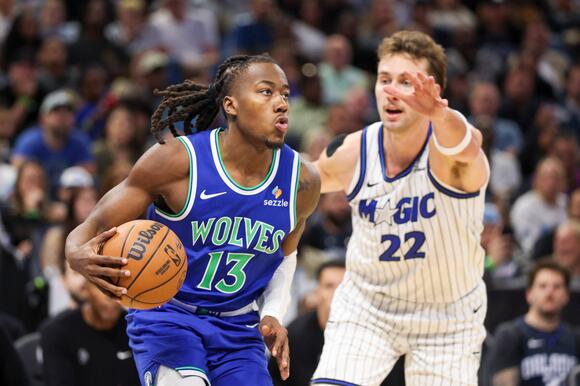 After Ant show in Miami, team effort leads Wolves to win over Magic