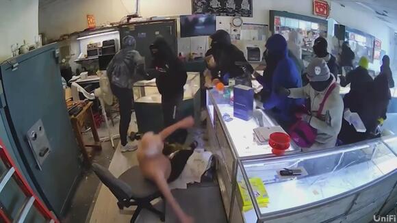 8th suspect arrested in San Jose jewelry store robbery - NewsBreak